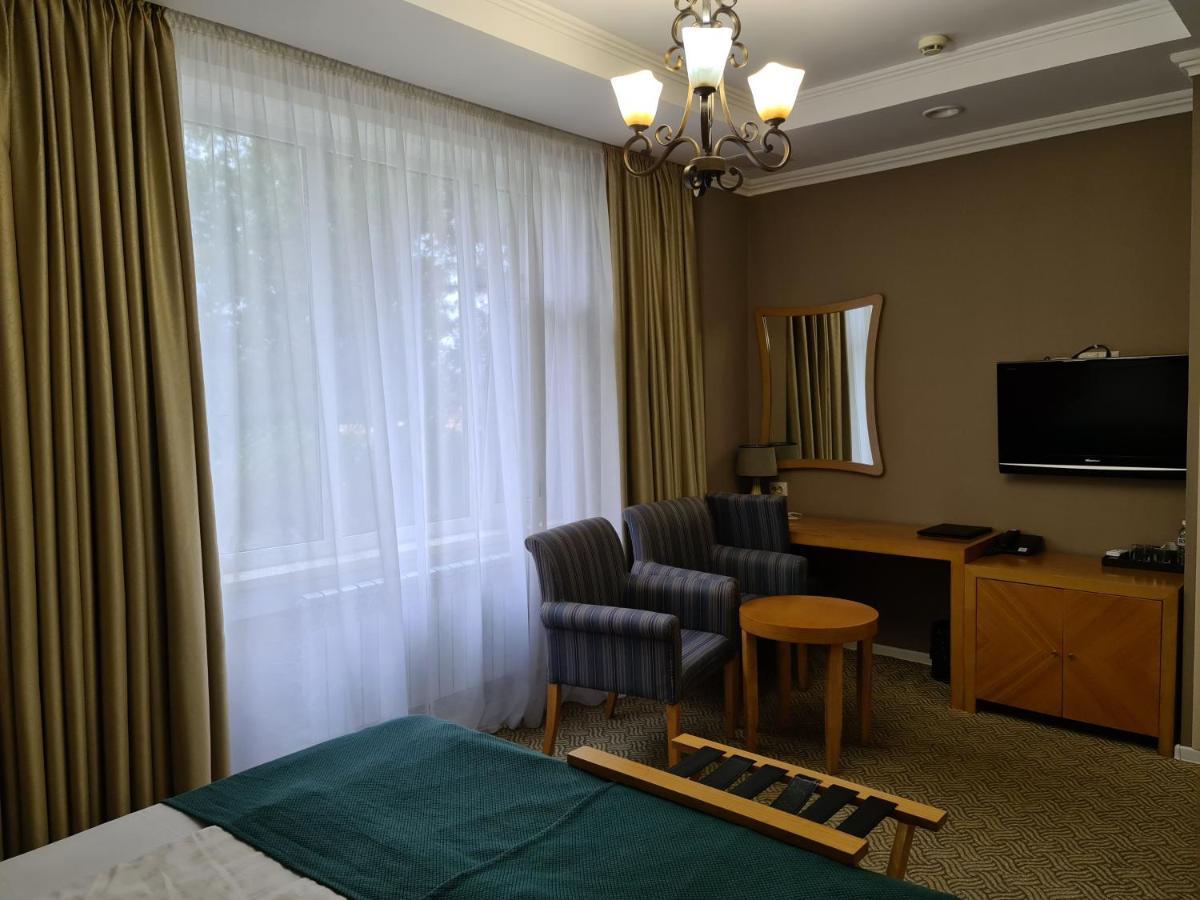 Hotel Prestige Astana Exterior foto